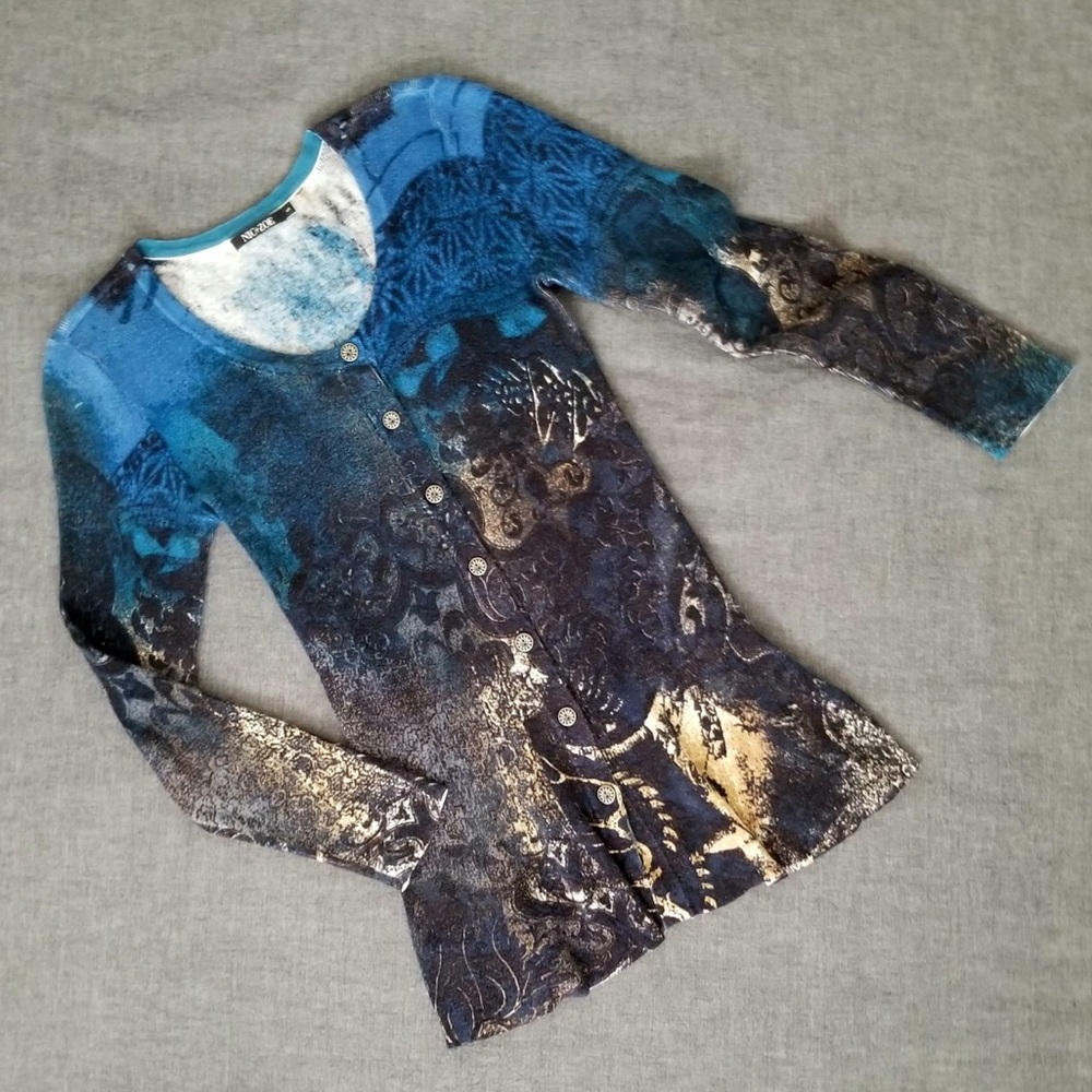 Nic + Zoe Top w/ button detail